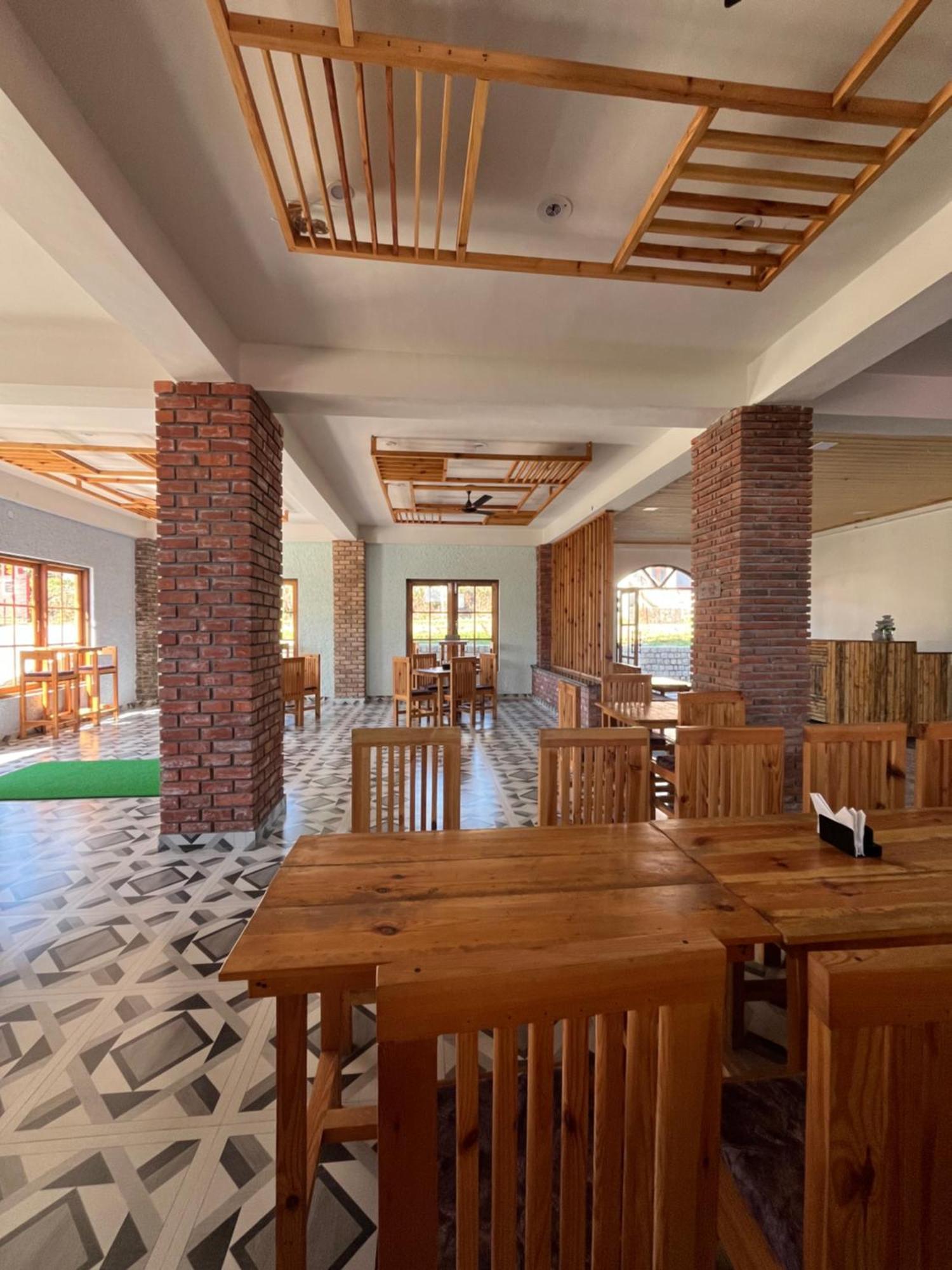 Hotel Paul Villa Bīr Extérieur photo