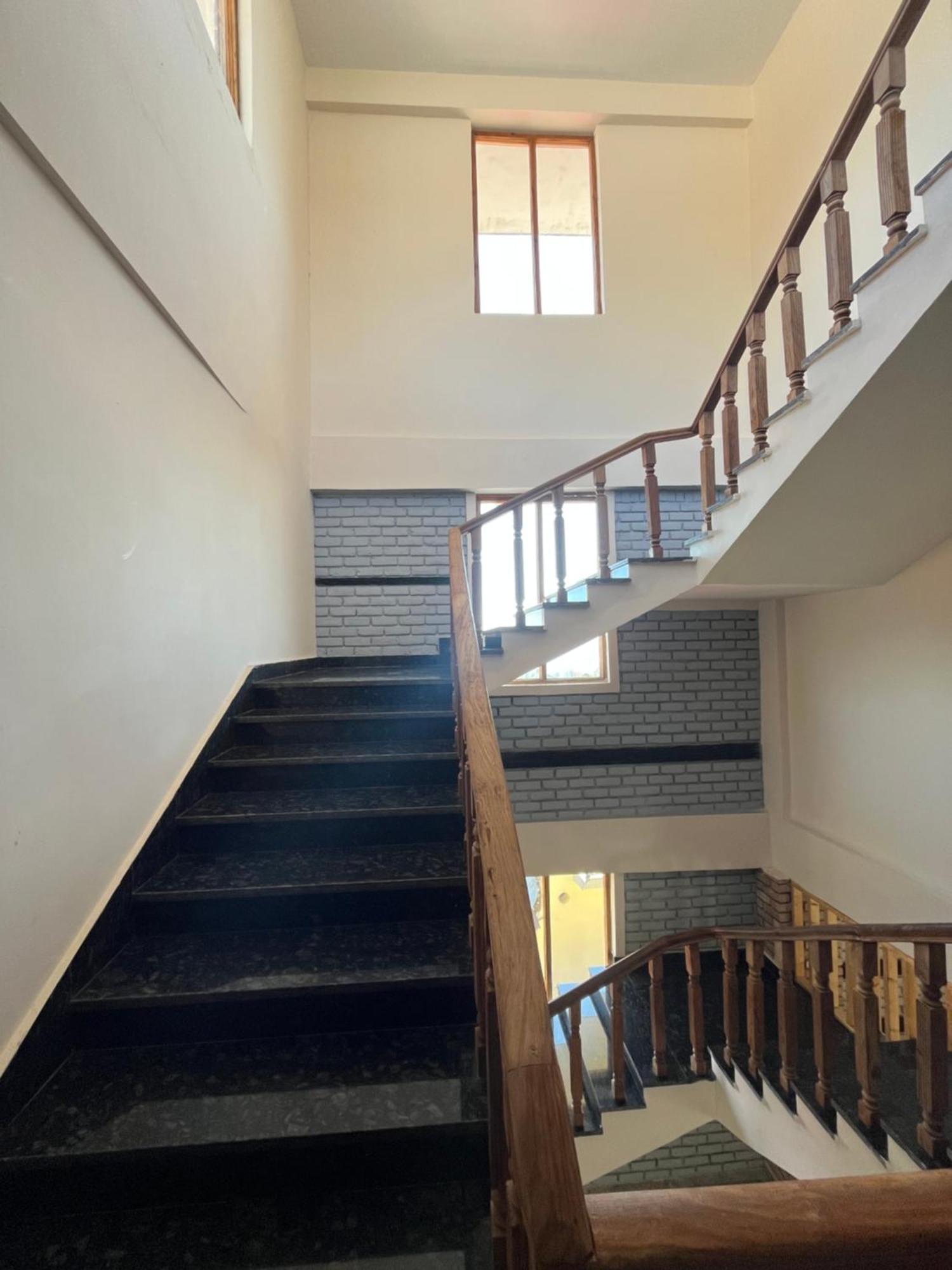 Hotel Paul Villa Bīr Extérieur photo