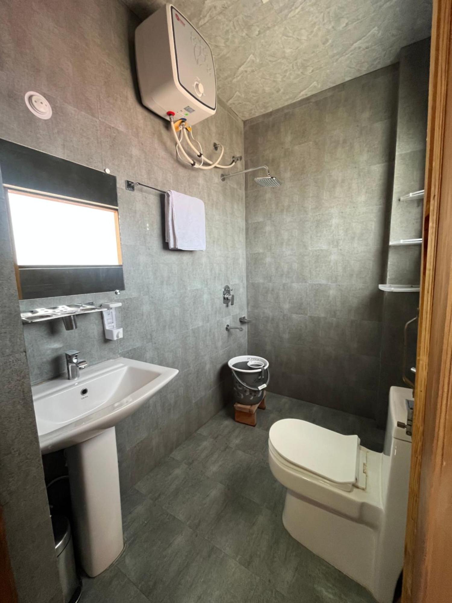 Hotel Paul Villa Bīr Extérieur photo