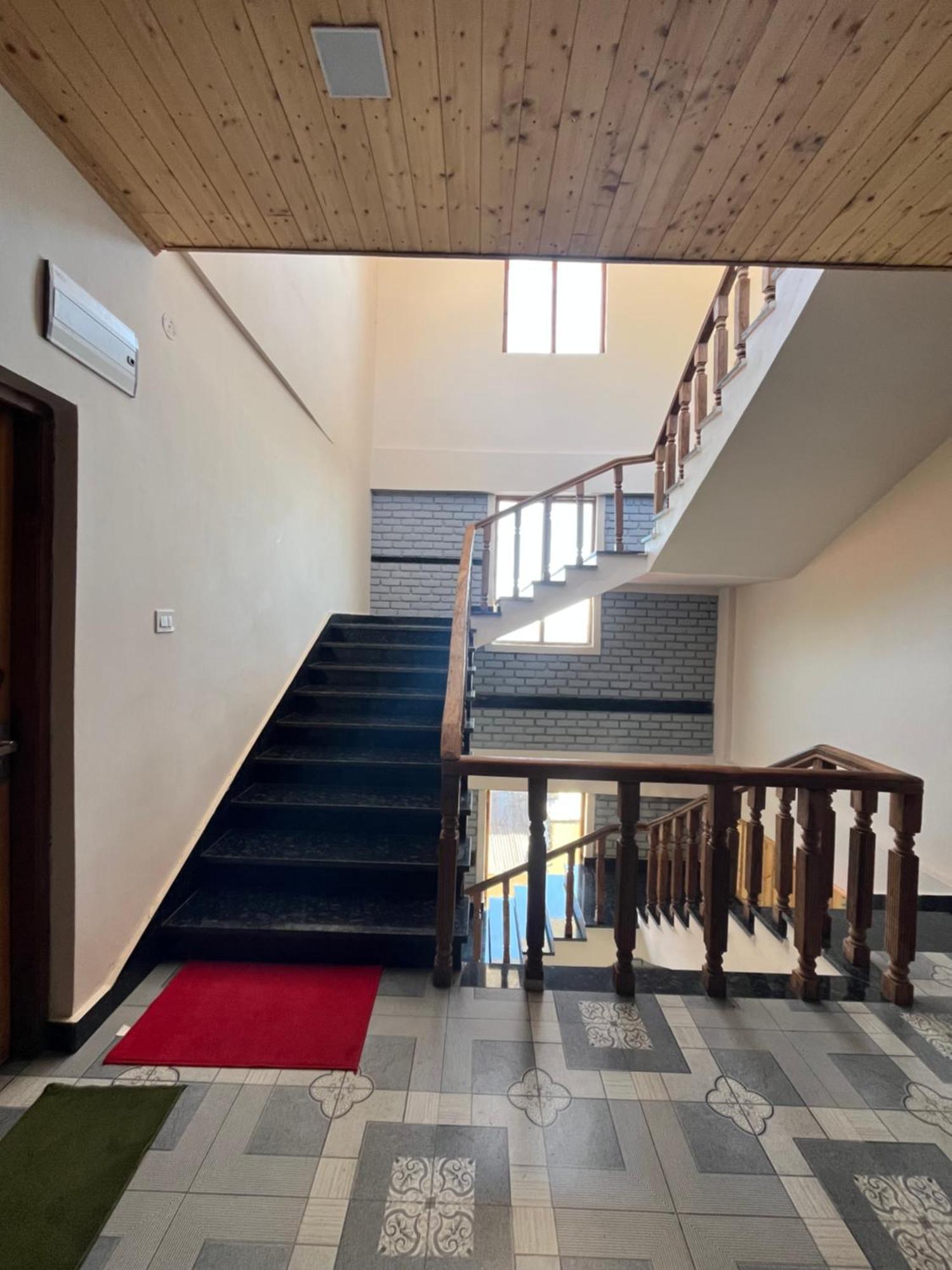 Hotel Paul Villa Bīr Extérieur photo