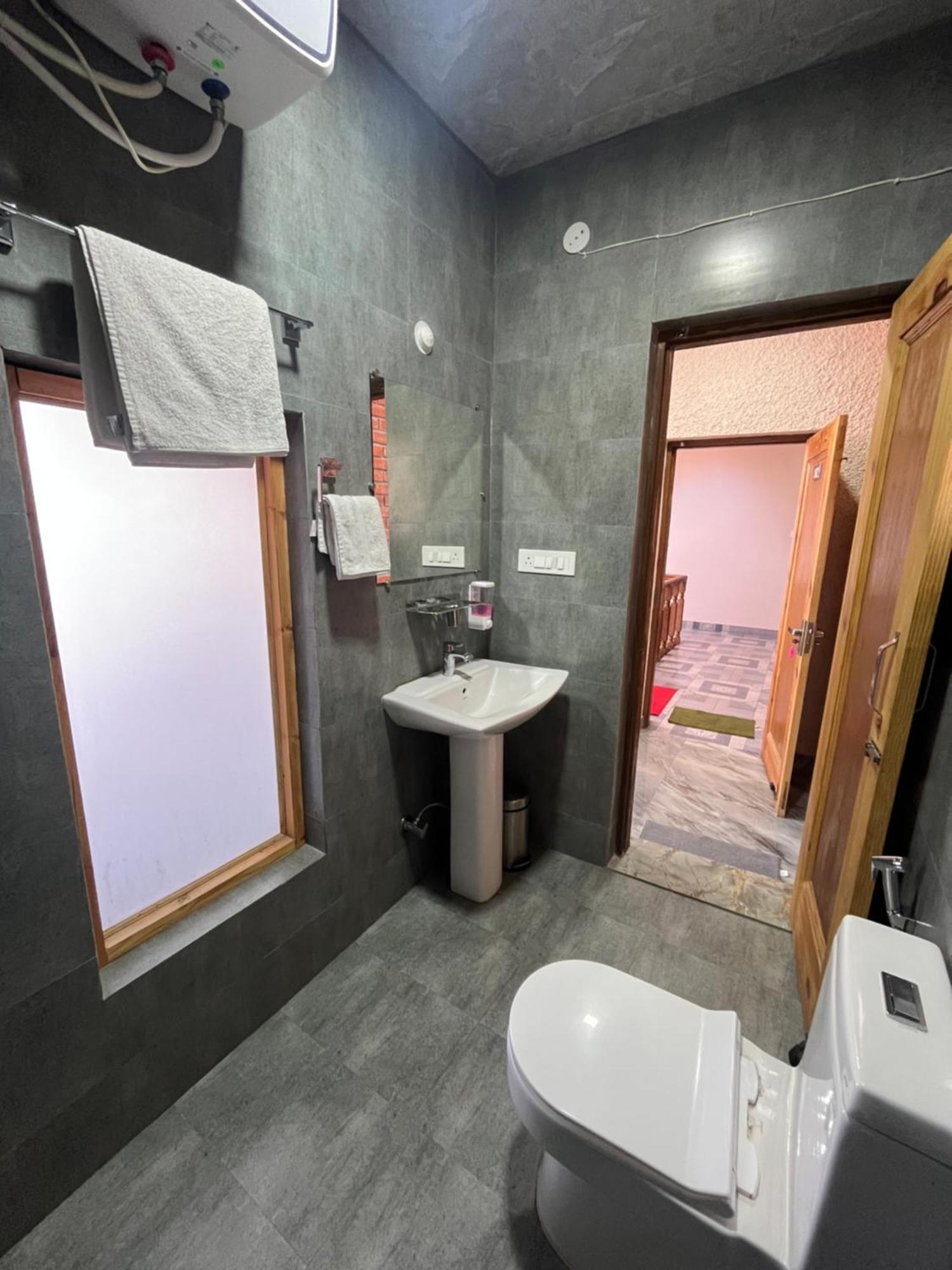 Hotel Paul Villa Bīr Extérieur photo
